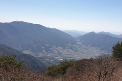 가지산~아랫재 능선길에서 (2019. 3. 24.)